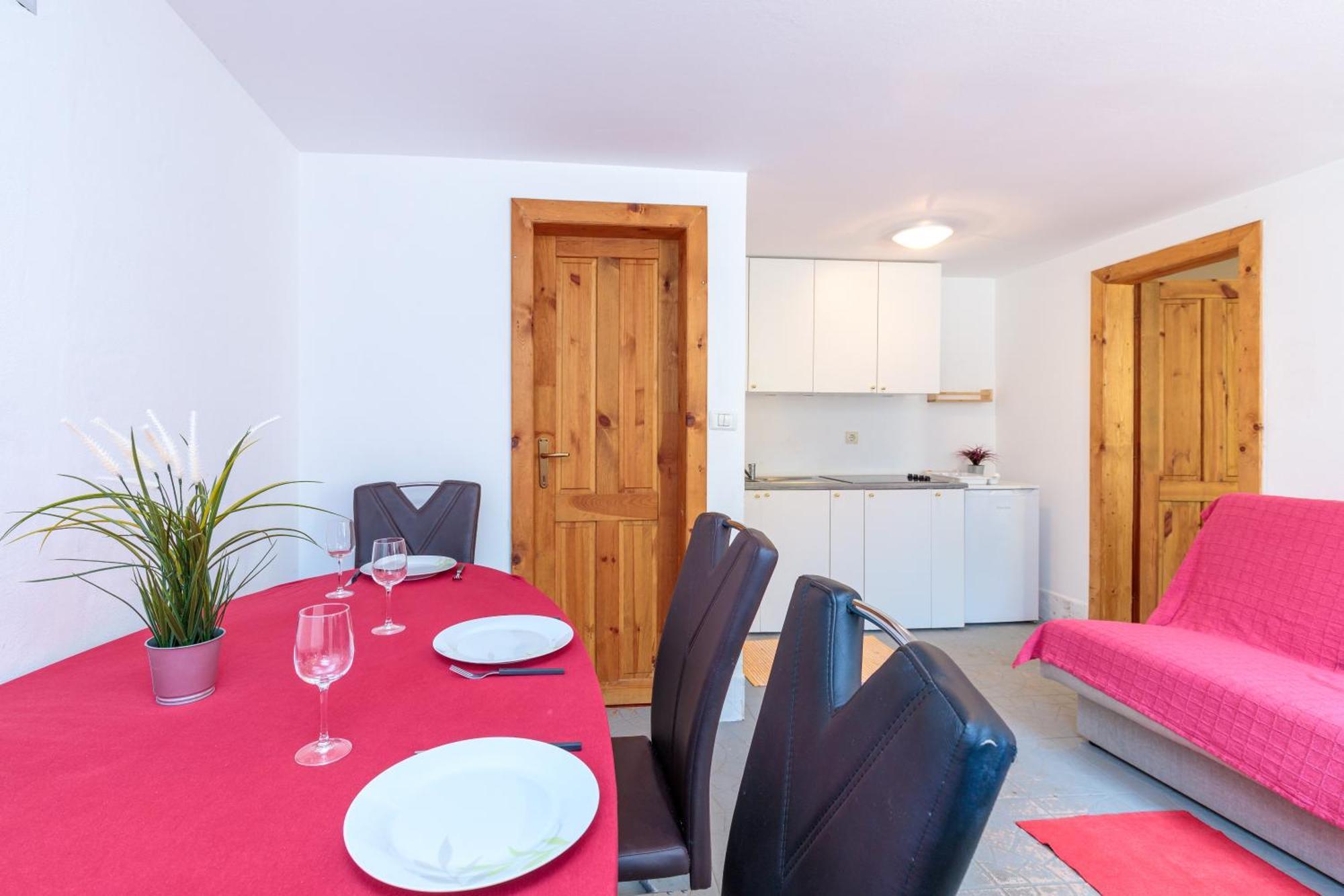 מדולין Apartments Elisabeth מראה חיצוני תמונה