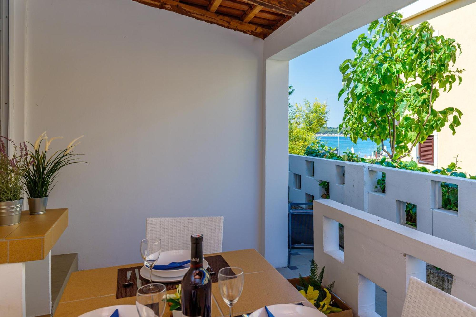 מדולין Apartments Elisabeth מראה חיצוני תמונה