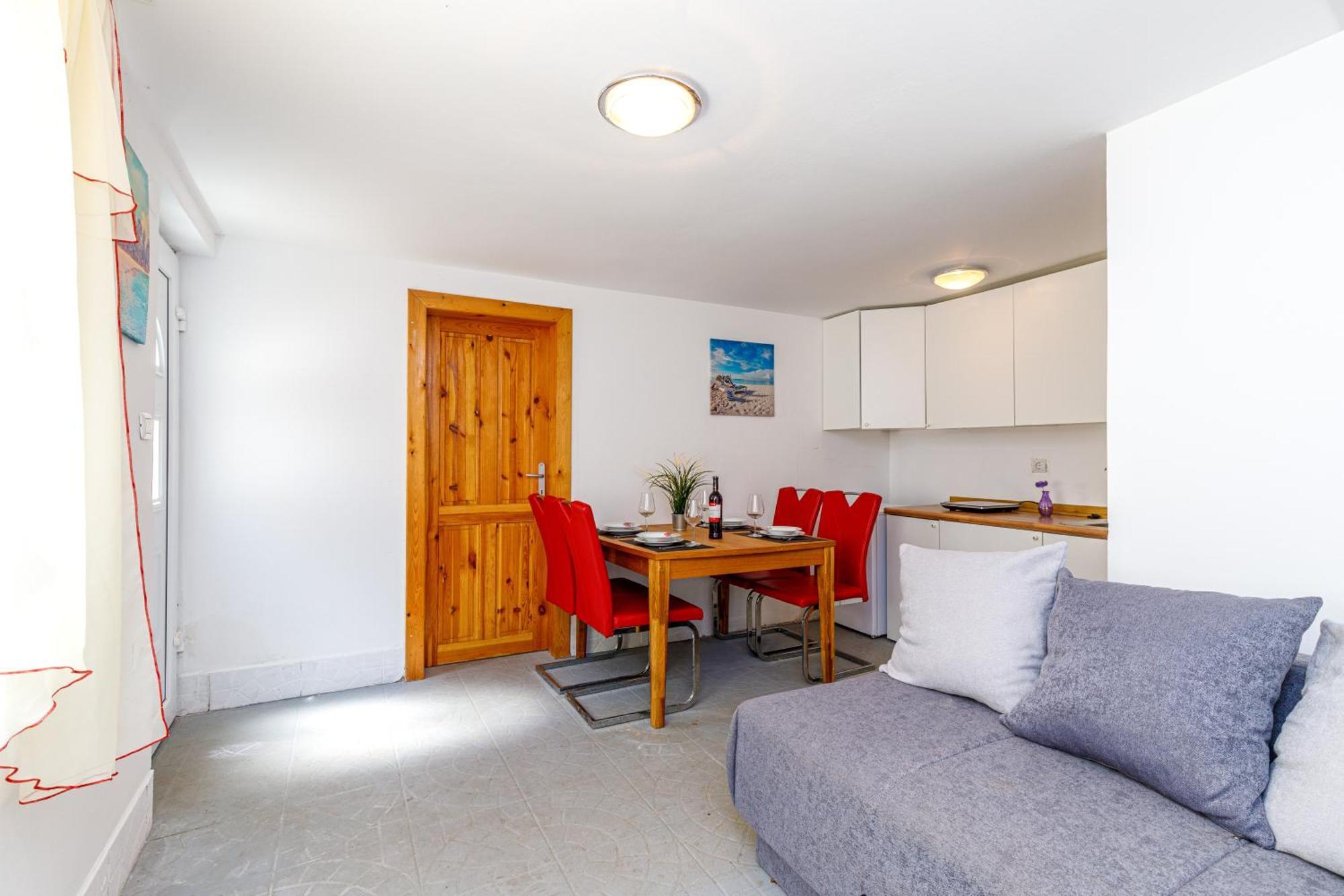 מדולין Apartments Elisabeth מראה חיצוני תמונה