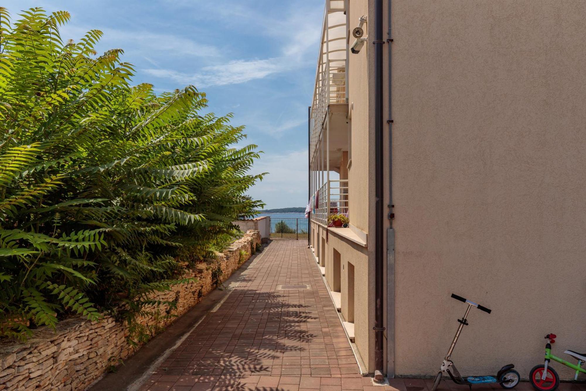 מדולין Apartments Elisabeth מראה חיצוני תמונה