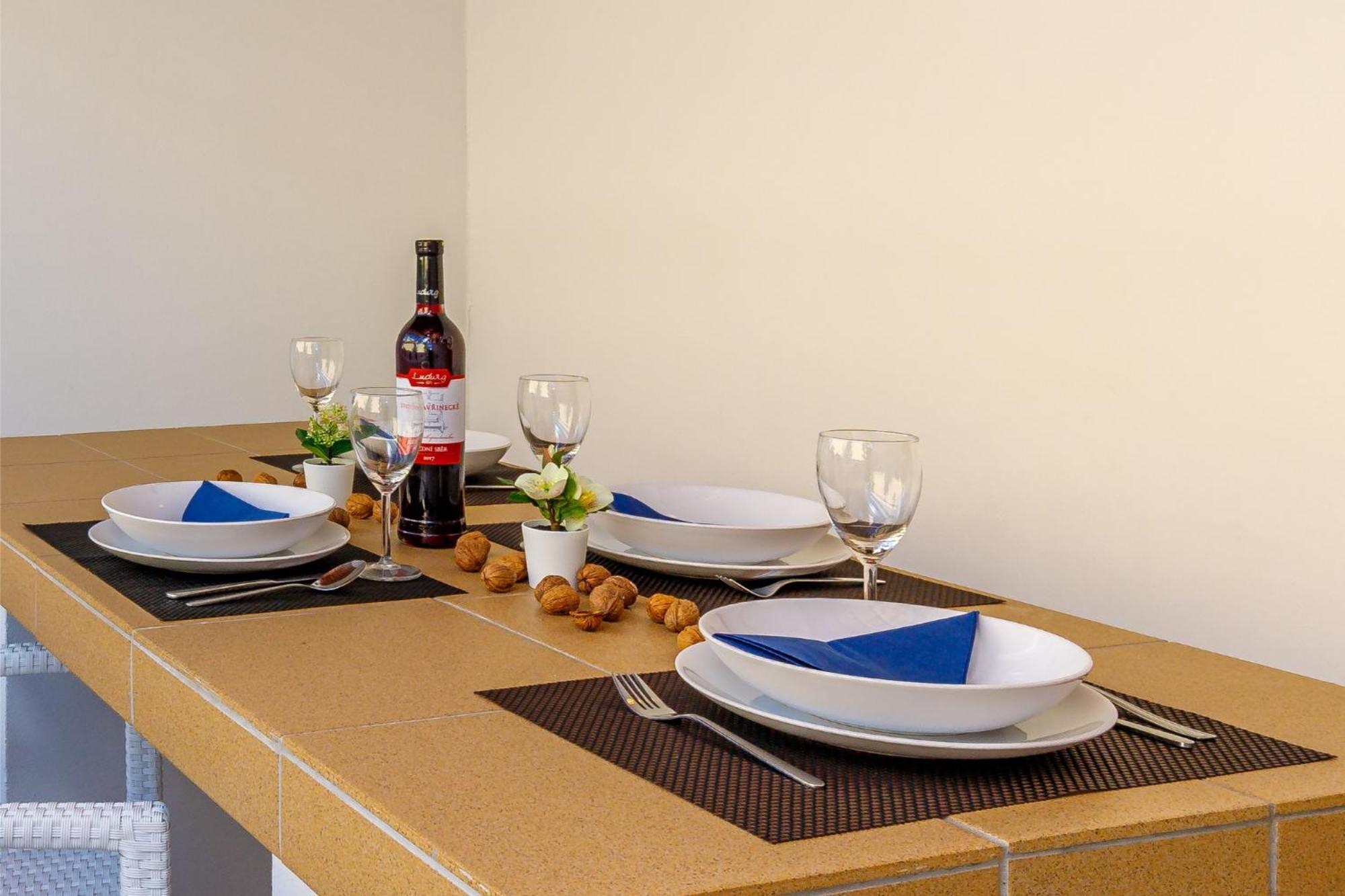 מדולין Apartments Elisabeth מראה חיצוני תמונה